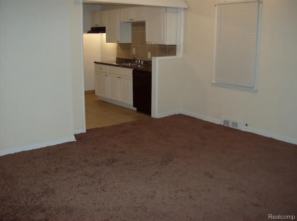 10641 Troy Street Oak Park City MI 48237