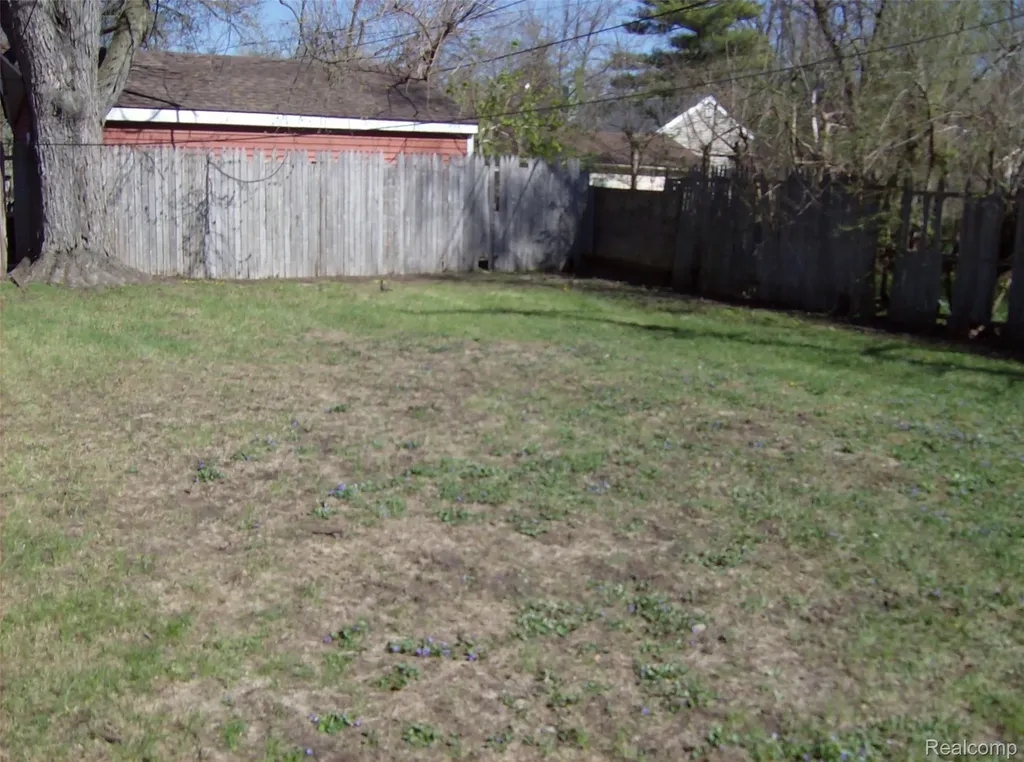 10641 Troy Street Oak Park City MI 48237