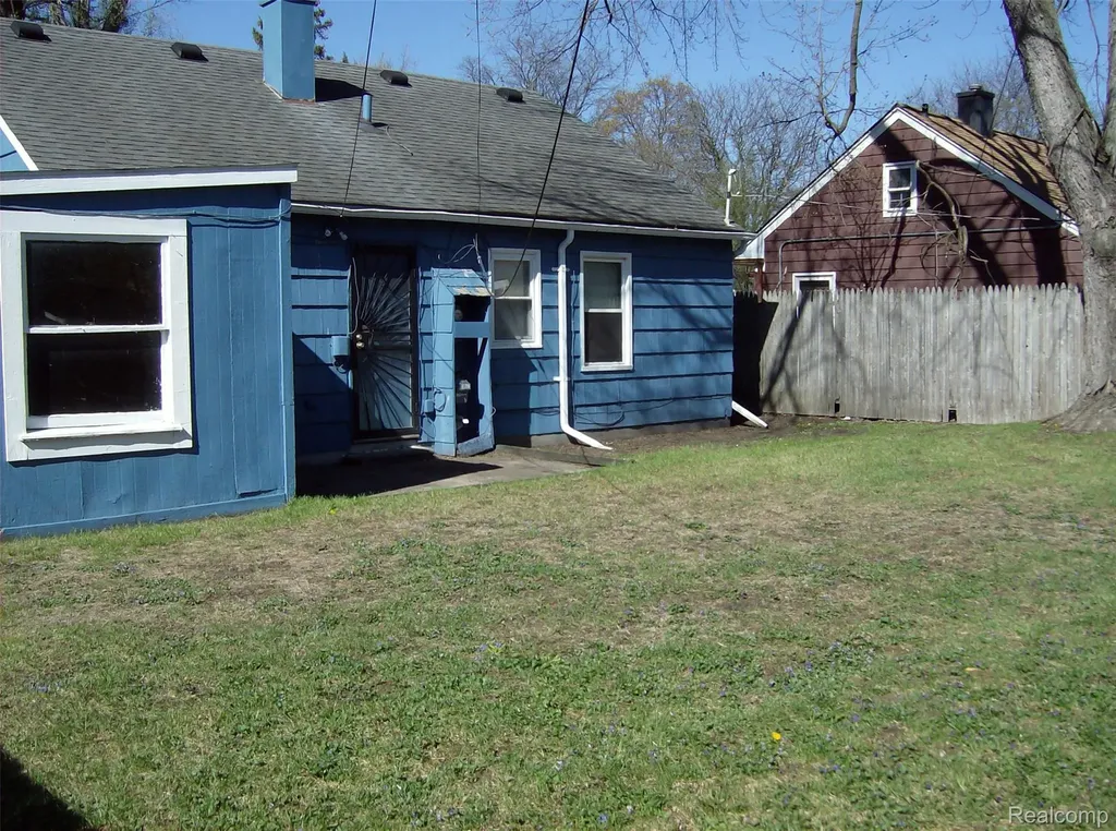 10641 Troy Street Oak Park City MI 48237