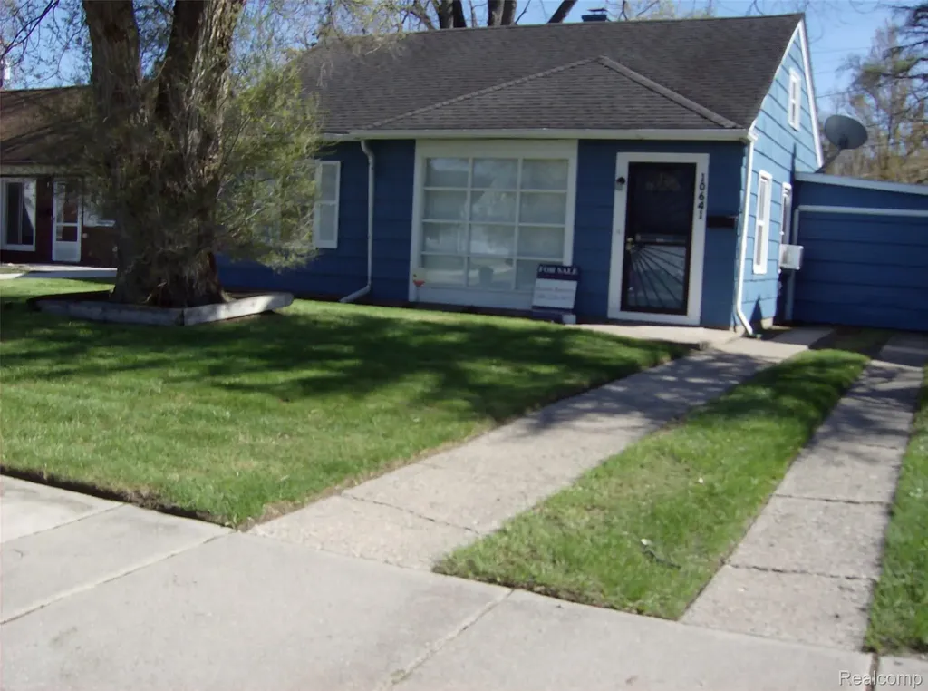 10641 Troy Street Oak Park City MI 48237
