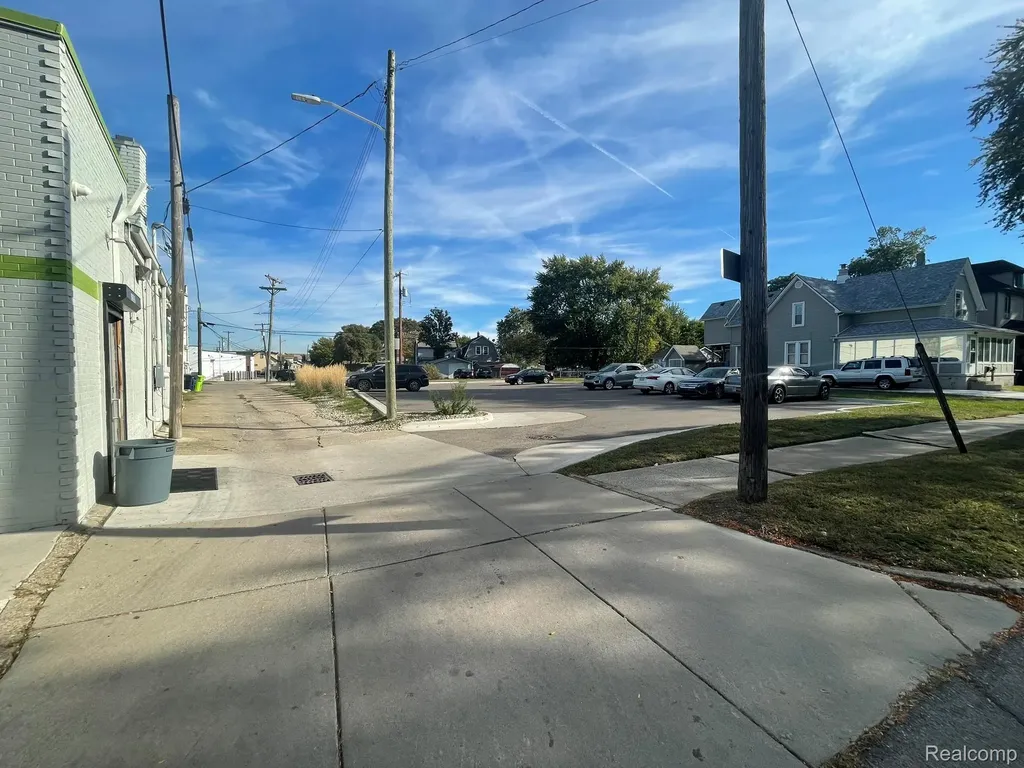 11397 W Jefferson Avenue River Rouge City MI 48218