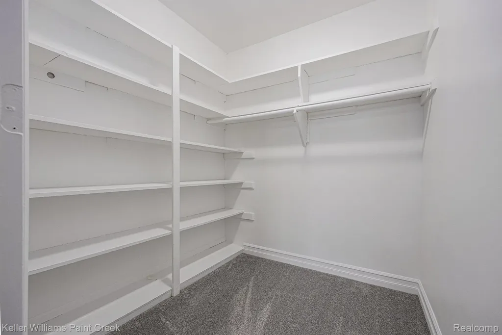 417 Parkdale Avenue #20 Rochester City MI 48307