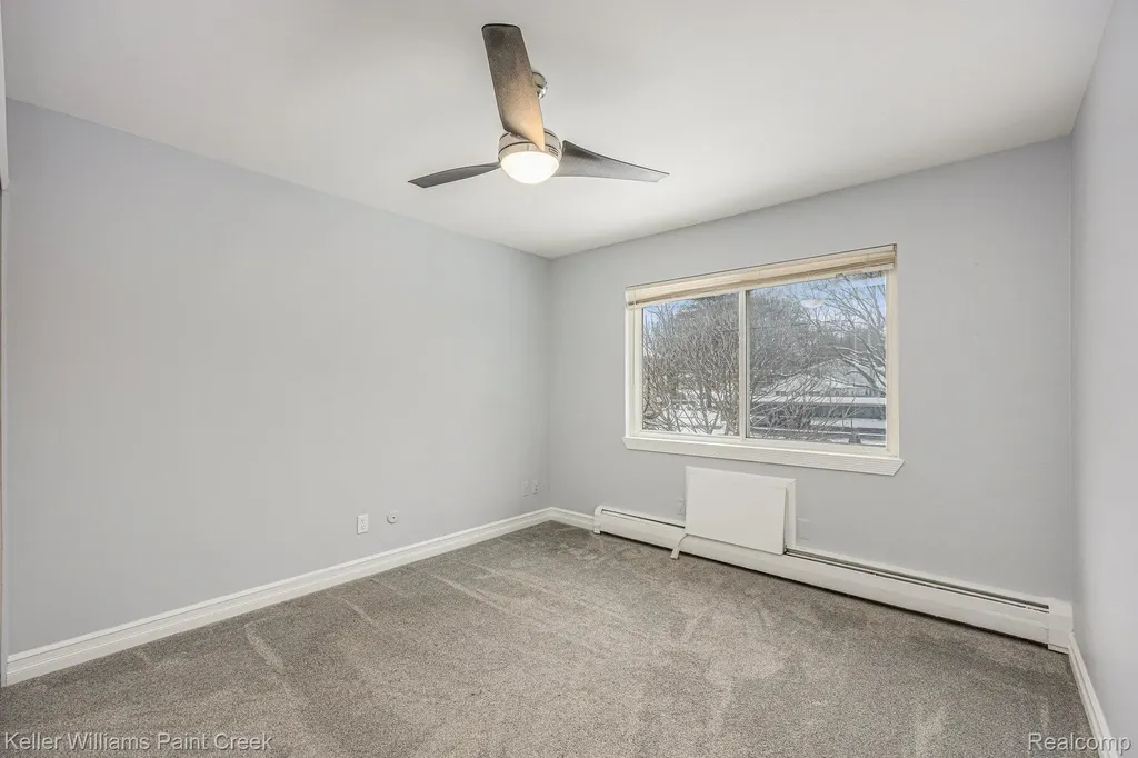 417 Parkdale Avenue #20 Rochester City MI 48307