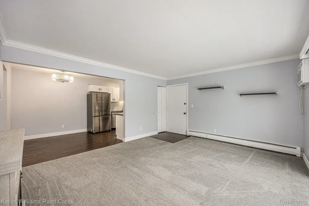 417 Parkdale Avenue #20 Rochester City MI 48307