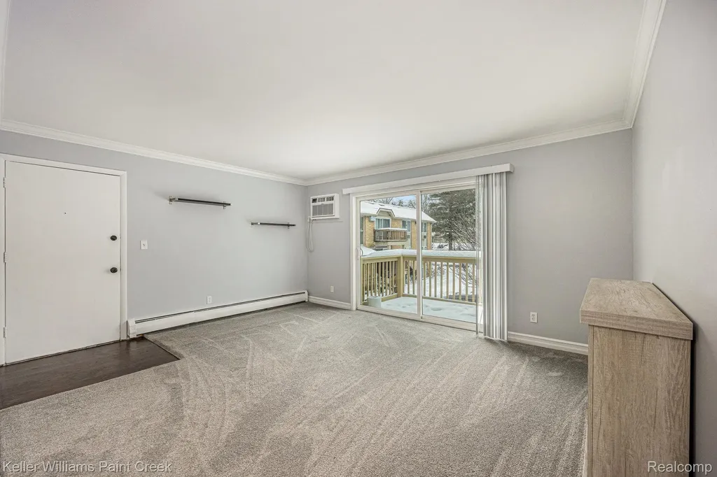 417 Parkdale Avenue #20 Rochester City MI 48307
