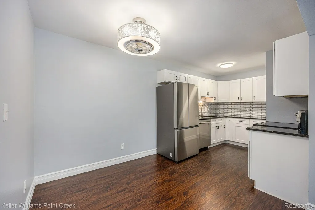 417 Parkdale Avenue #20 Rochester City MI 48307