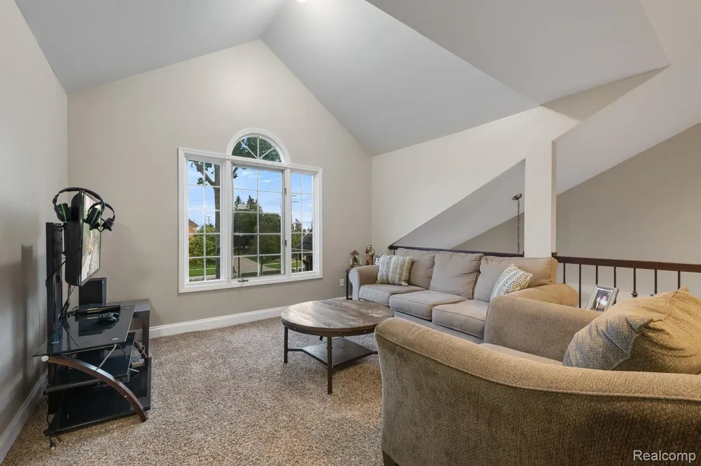 45021 Riverwoods Drive Macomb Township MI 48044