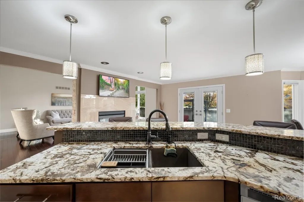 45021 Riverwoods Drive Macomb Township MI 48044