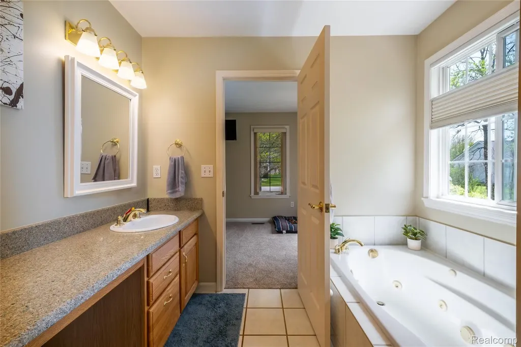 297 Carriage Way Davison City MI 48423