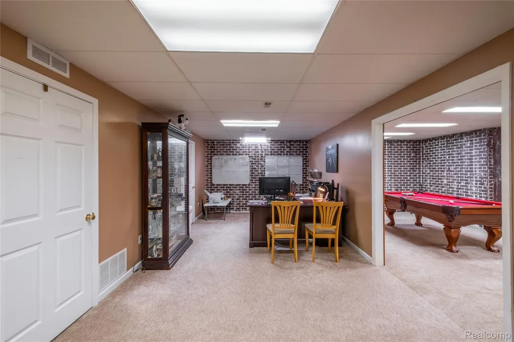 297 Carriage Way Davison City MI 48423