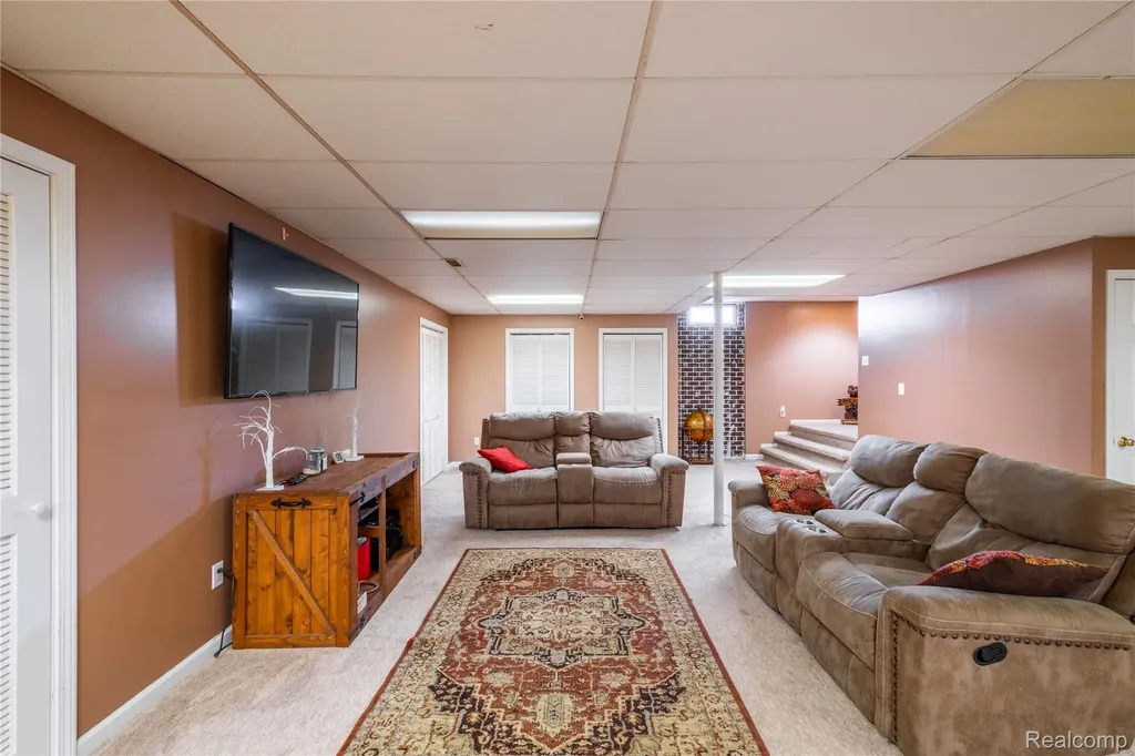 297 Carriage Way Davison City MI 48423