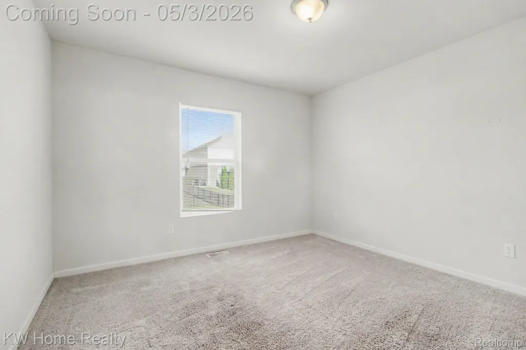 10732 Lakeview Drive Taylor City MI 48180