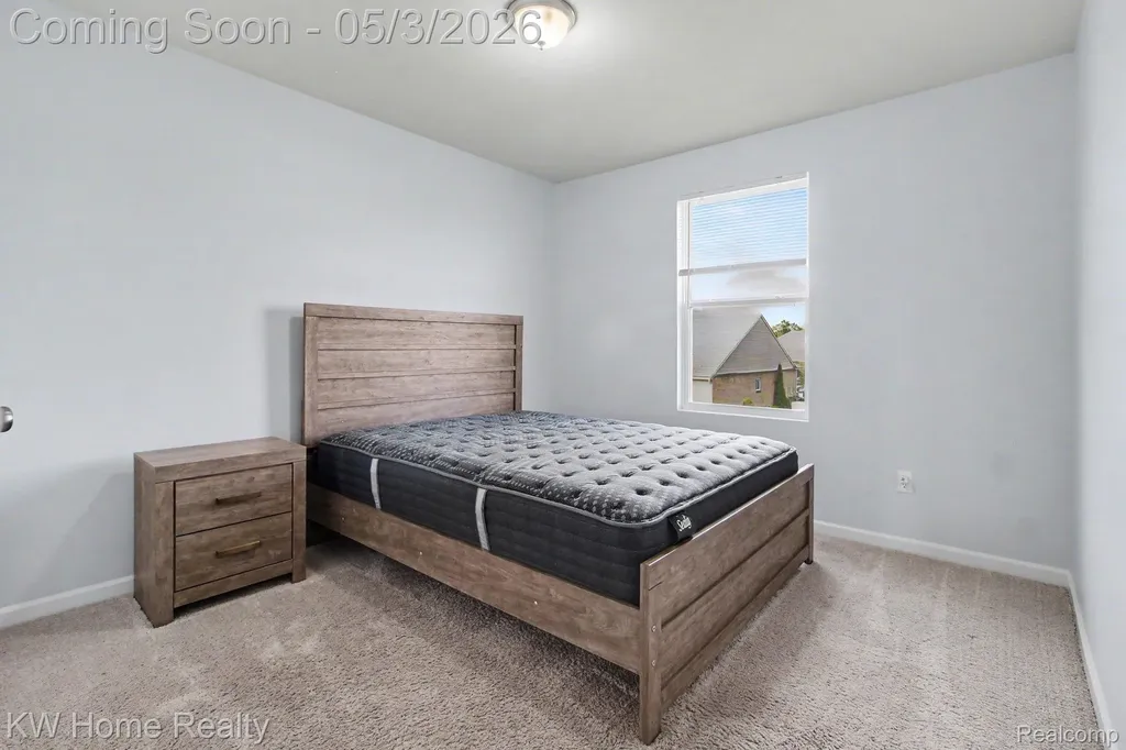 10732 Lakeview Drive Taylor City MI 48180