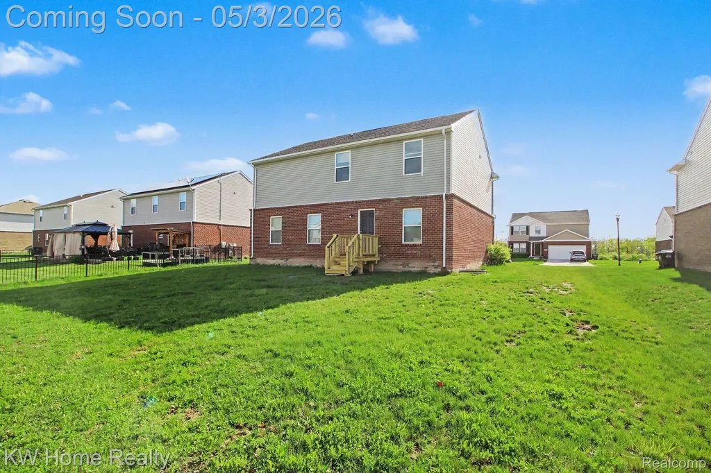 10732 Lakeview Drive Taylor City MI 48180