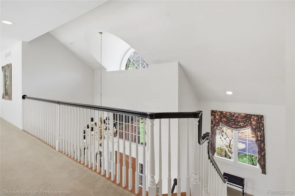 7520 Mistwood Drive White Lake Charter Township MI 48383