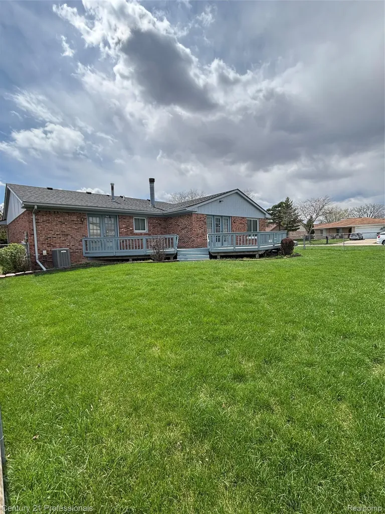 3715 Porter Drive Sterling Heights City MI 48310