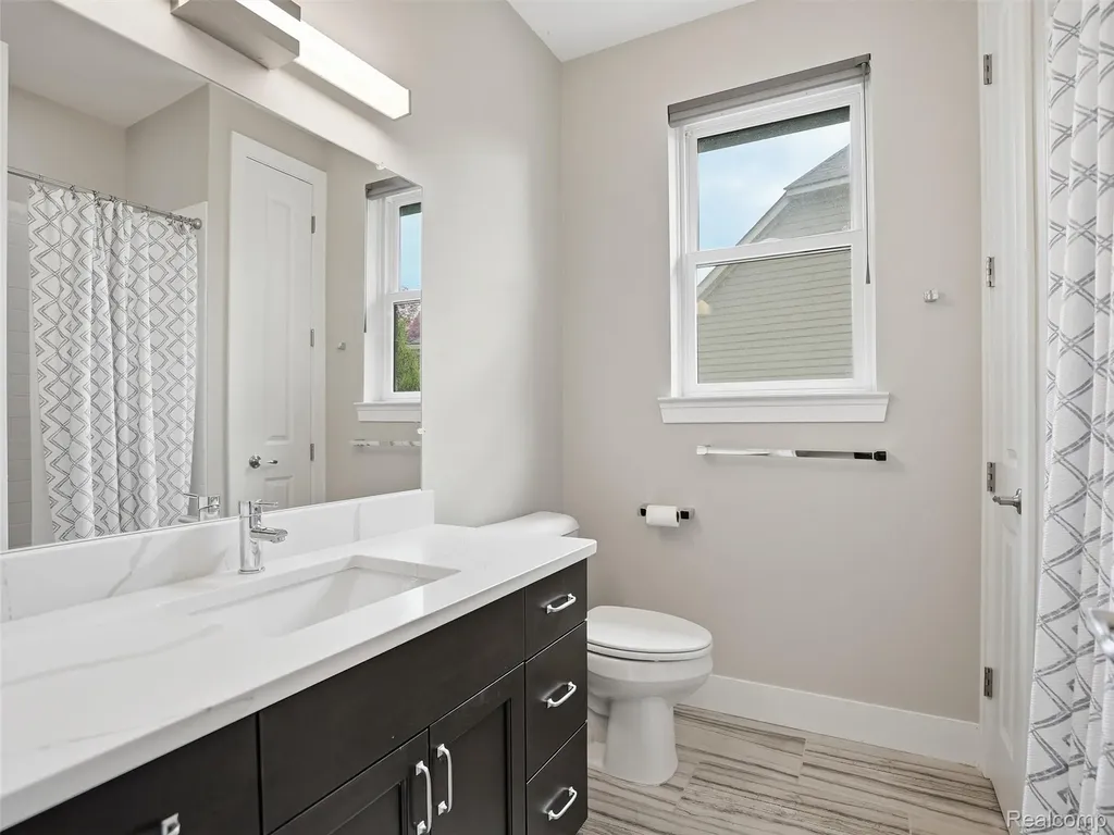3513 Pointe Shore Drive Brighton Township MI 48114