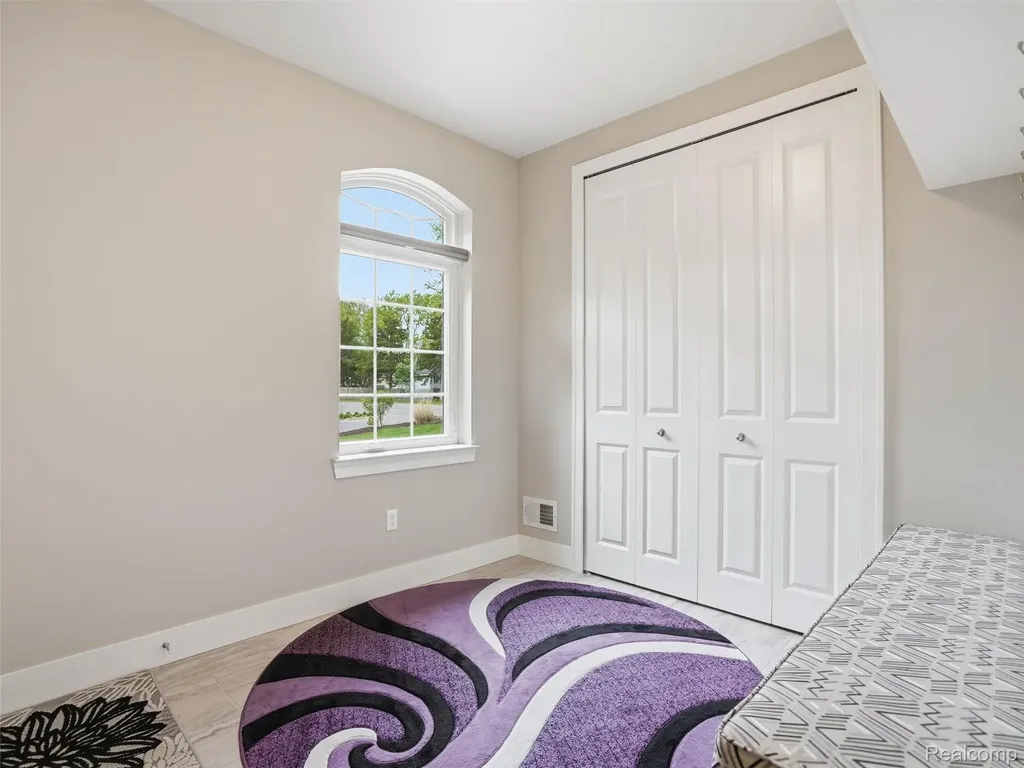 3513 Pointe Shore Drive Brighton Township MI 48114