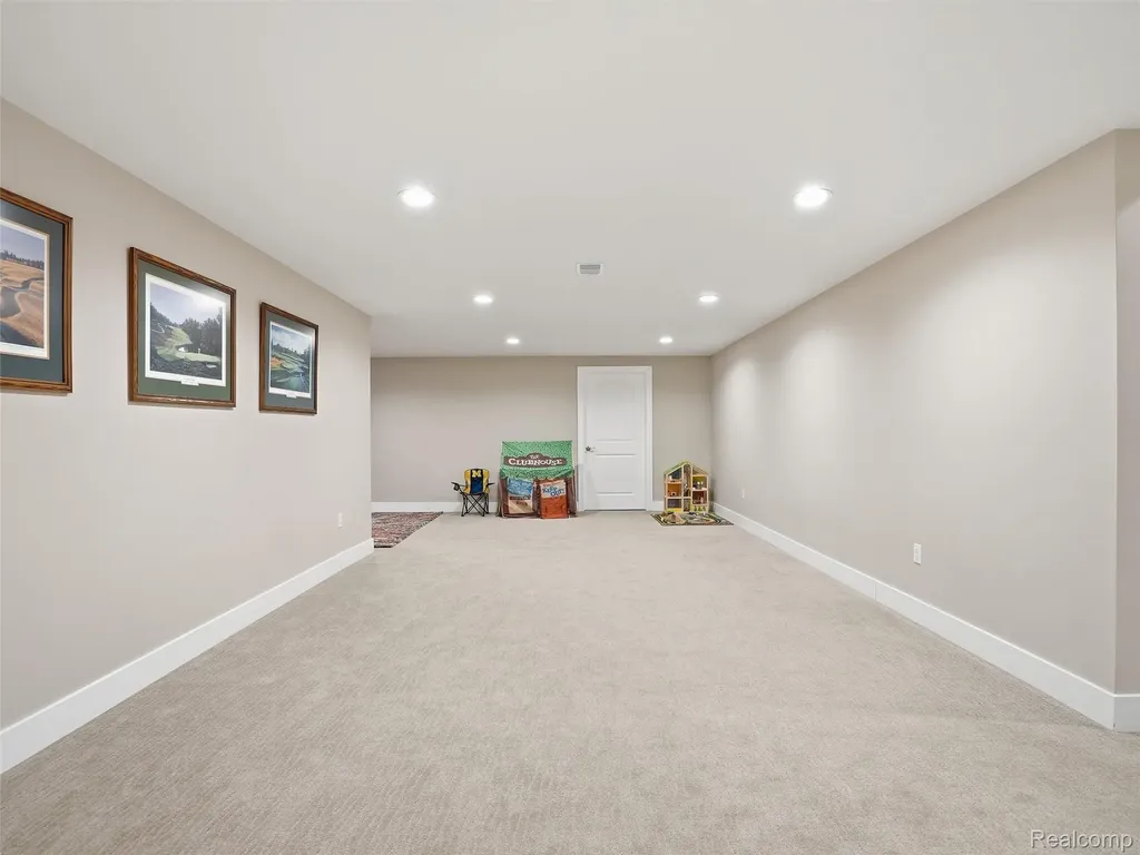 3513 Pointe Shore Drive Brighton Township MI 48114
