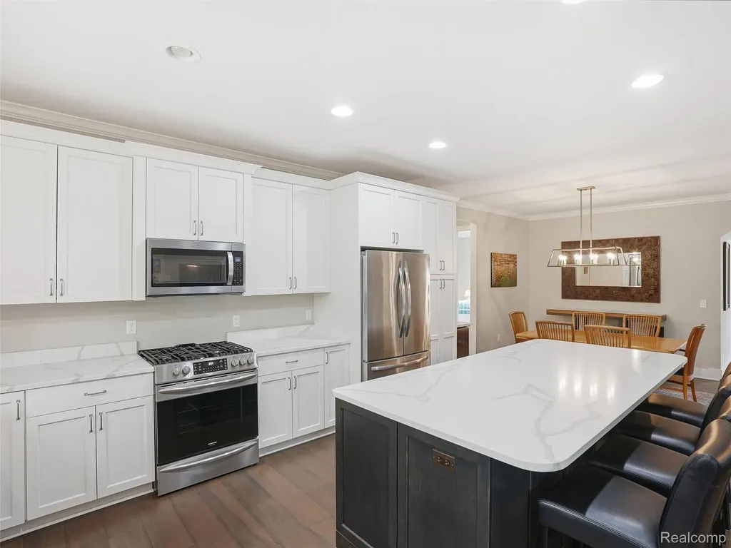 3513 Pointe Shore Drive Brighton Township MI 48114