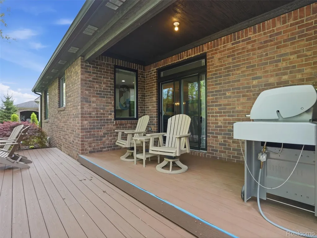 3513 Pointe Shore Drive Brighton Township MI 48114