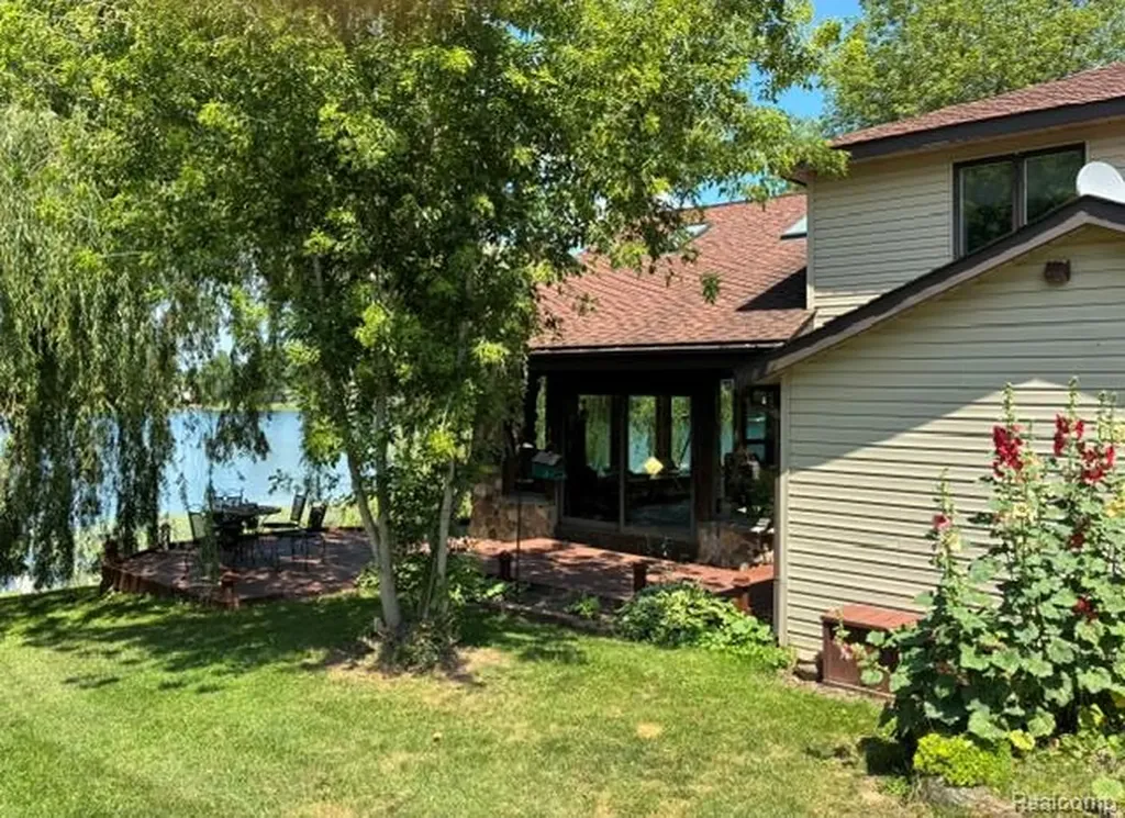 16280 Softwater Lake Drive Linden City MI 48451