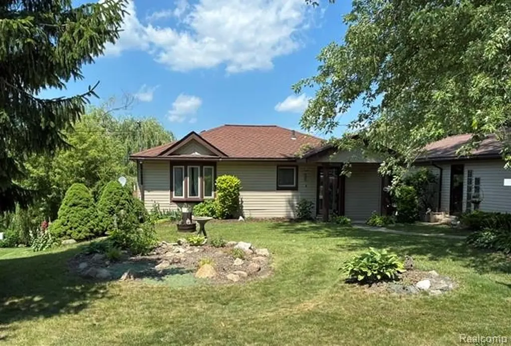 16280 Softwater Lake Drive Linden City MI 48451