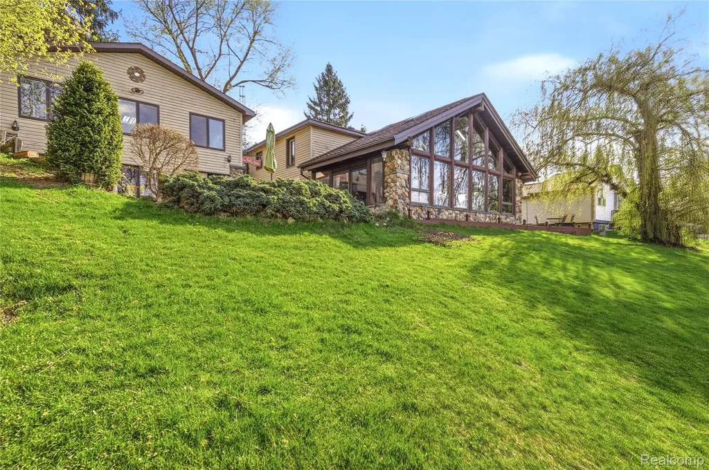 16280 Softwater Lake Drive Linden City MI 48451