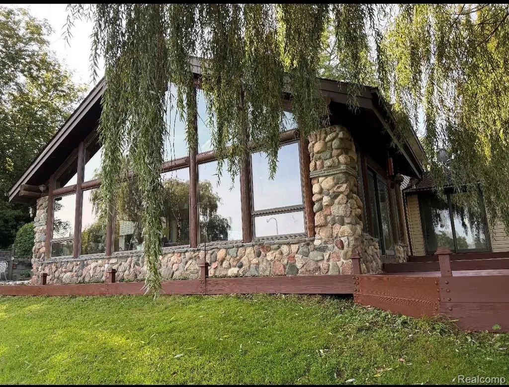 16280 Softwater Lake Drive Linden City MI 48451