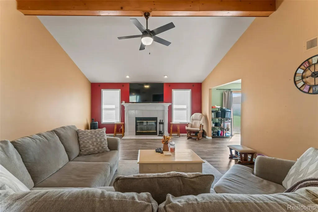 50108 Buccaneer Drive Macomb Township MI 48044