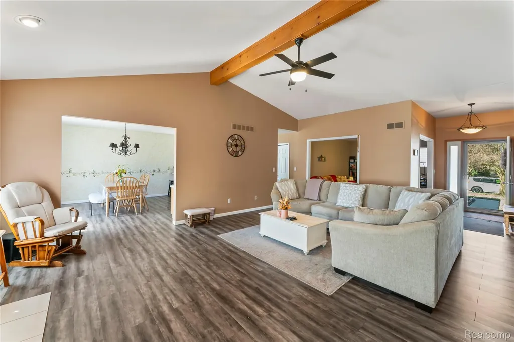 50108 Buccaneer Drive Macomb Township MI 48044