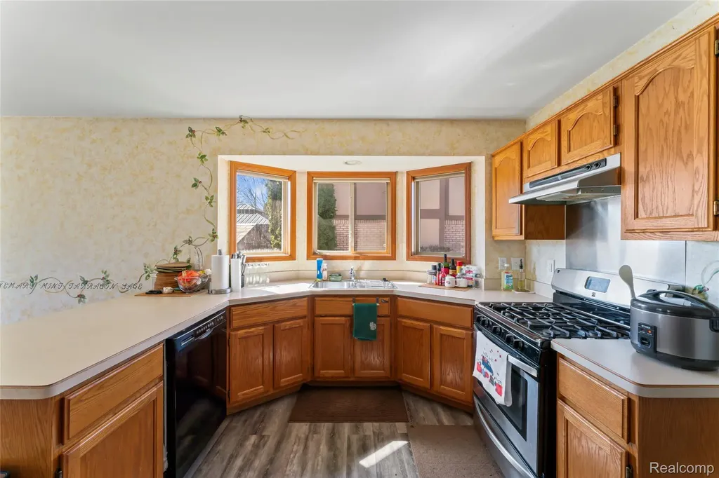 50108 Buccaneer Drive Macomb Township MI 48044