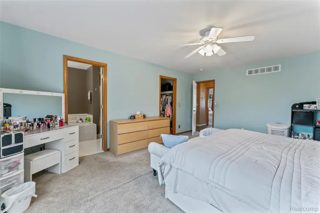 50108 Buccaneer Drive Macomb Township MI 48044