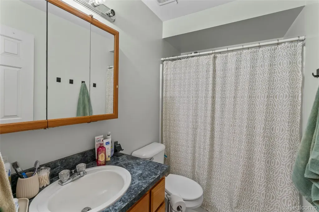 50108 Buccaneer Drive Macomb Township MI 48044
