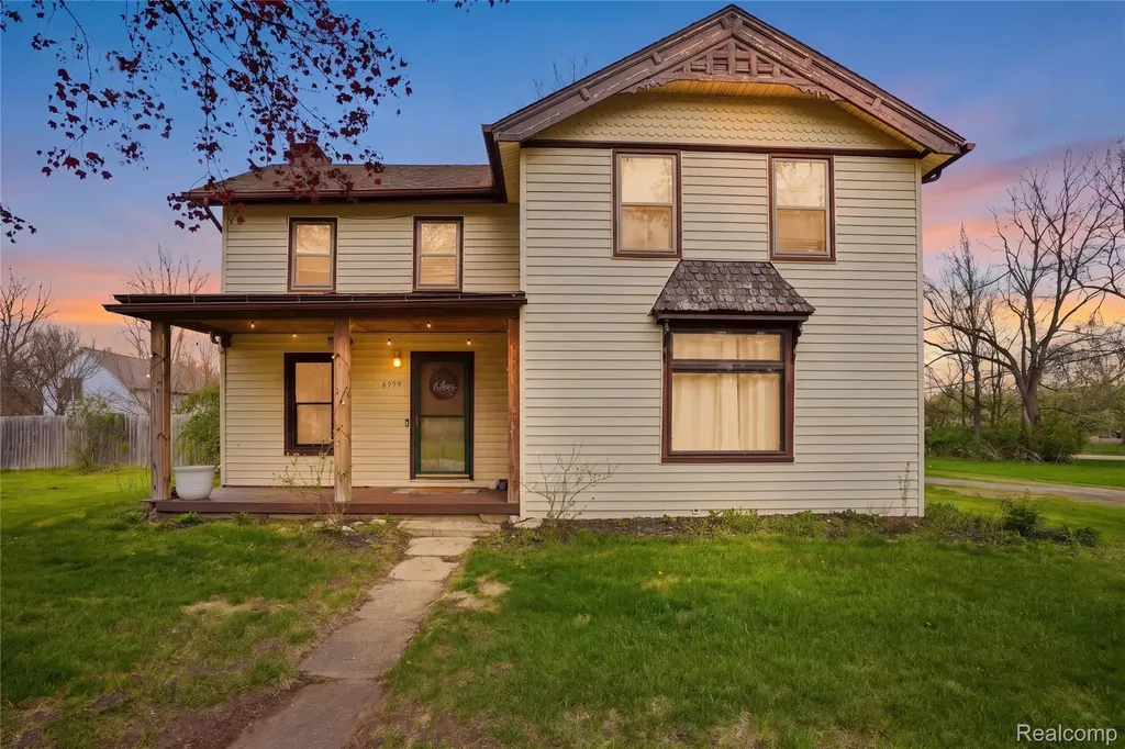 6339 Denton Road Van Buren Charter Township MI 48111