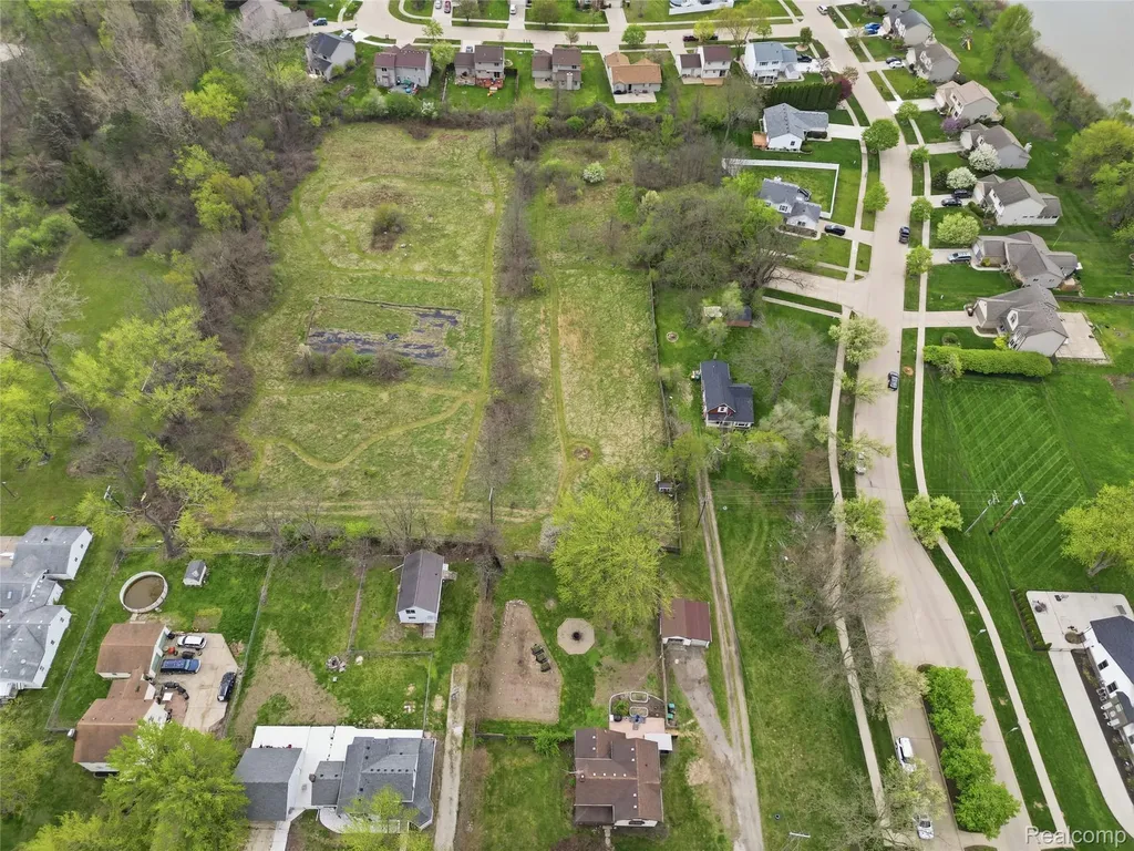 6339 Denton Road Van Buren Charter Township MI 48111
