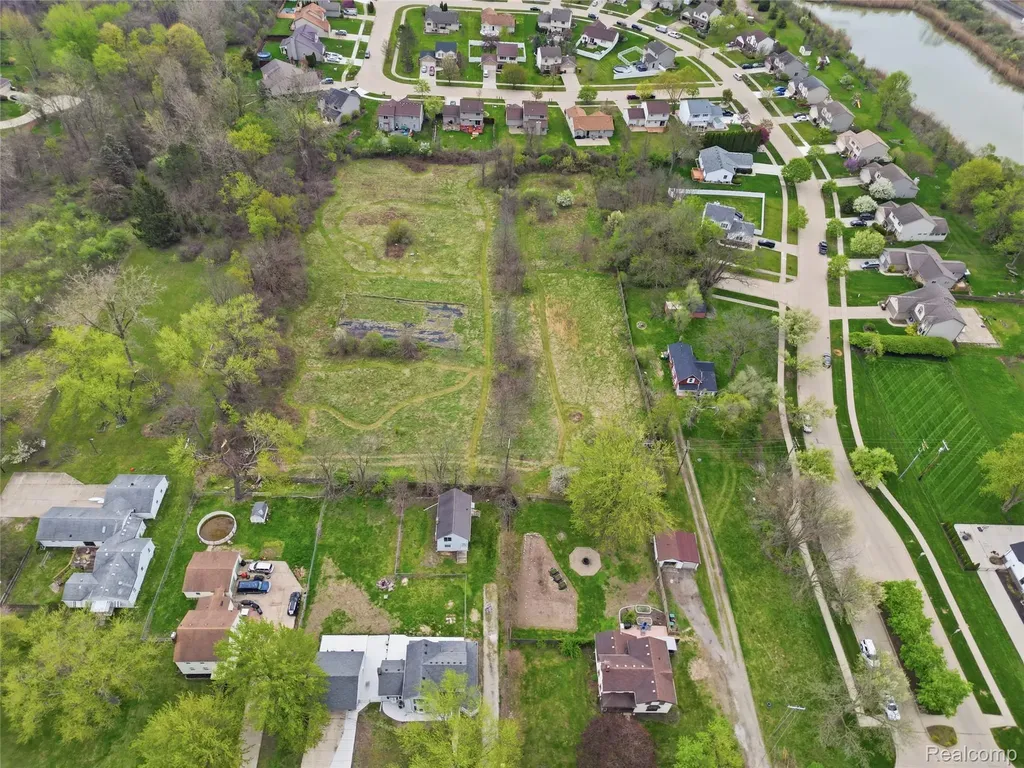 6339 Denton Road Van Buren Charter Township MI 48111