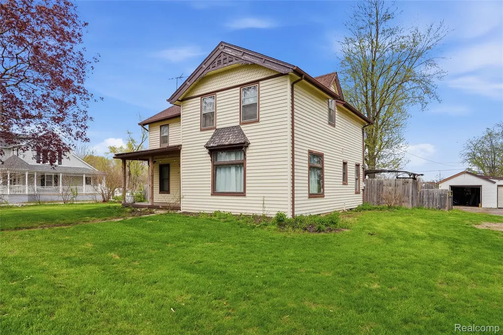 6339 Denton Road Van Buren Charter Township MI 48111
