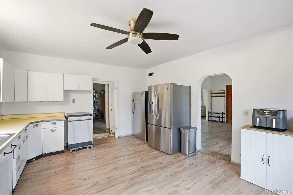 6339 Denton Road Van Buren Charter Township MI 48111