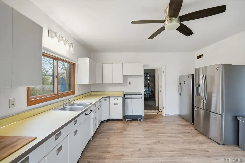 6339 Denton Road Van Buren Charter Township MI 48111