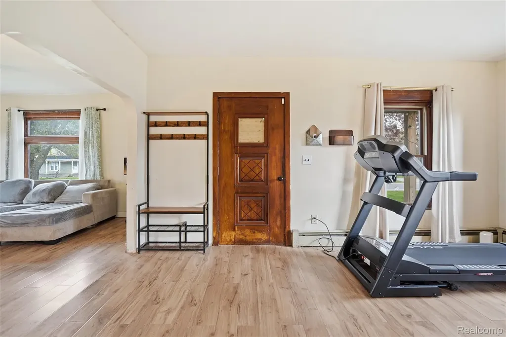 6339 Denton Road Van Buren Charter Township MI 48111