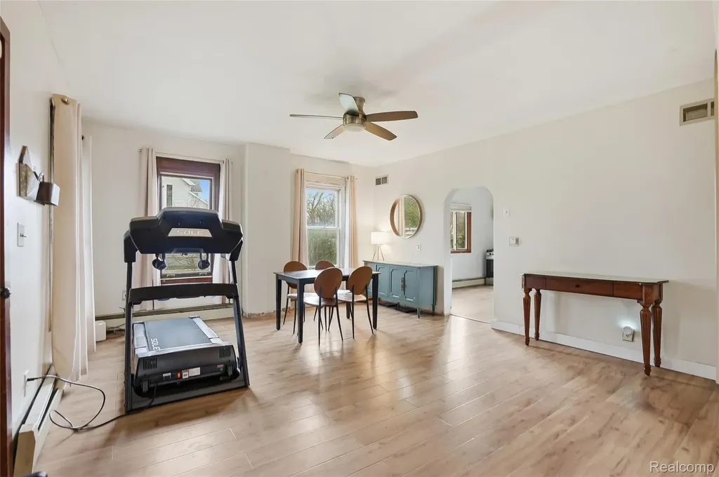 6339 Denton Road Van Buren Charter Township MI 48111