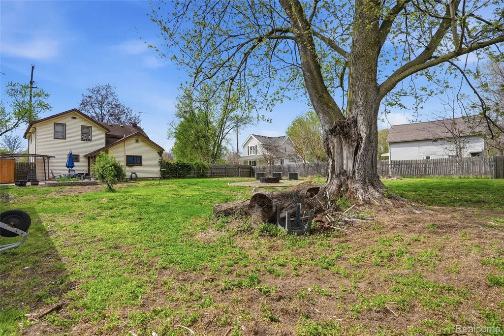 6339 Denton Road Van Buren Charter Township MI 48111