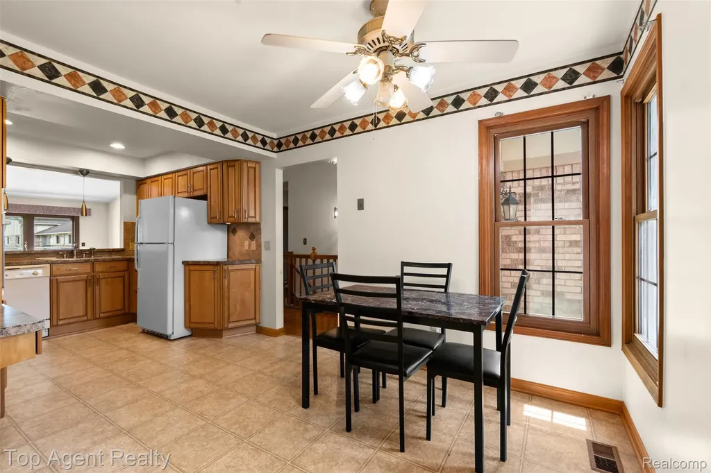 42618 Cassin Way Clinton Charter Township MI 48038