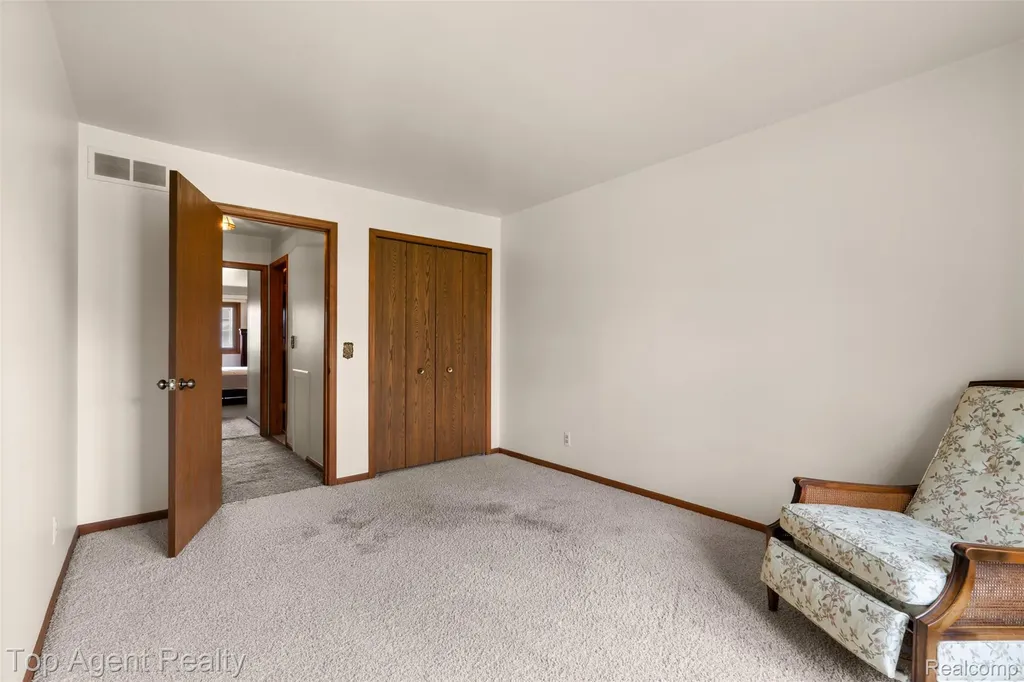 42618 Cassin Way Clinton Charter Township MI 48038