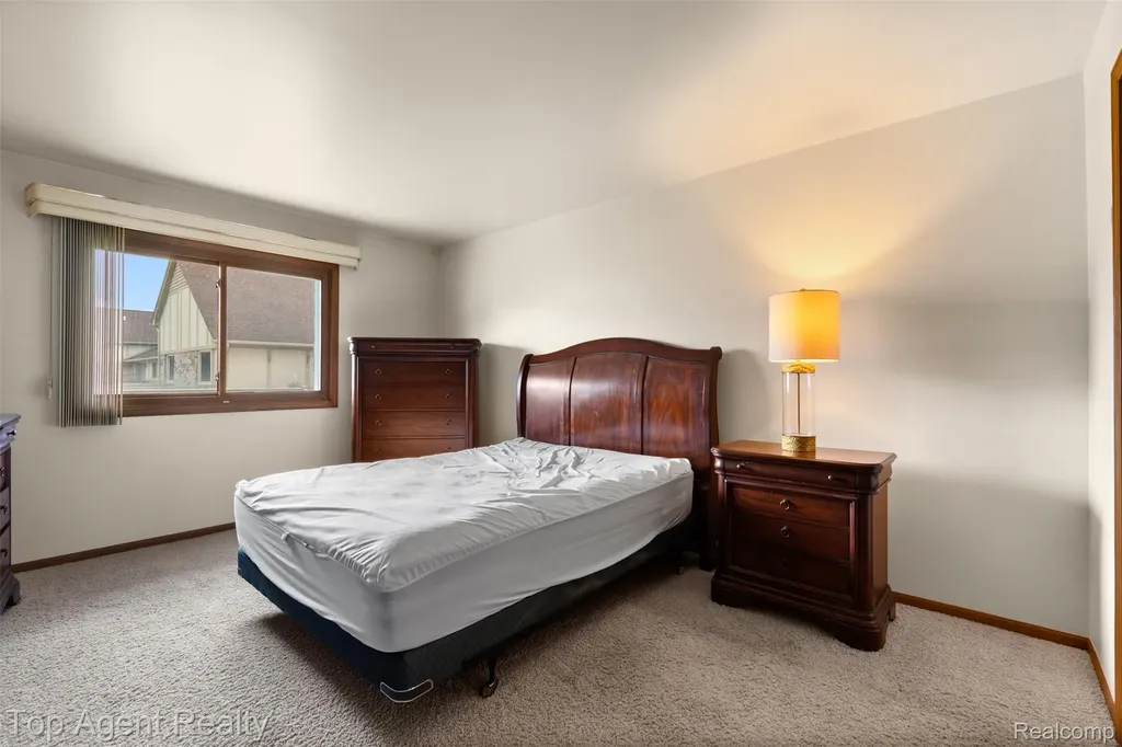 42618 Cassin Way Clinton Charter Township MI 48038