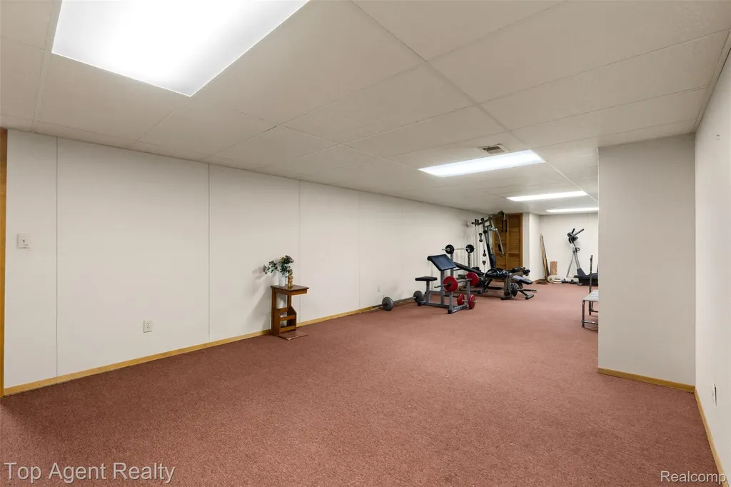 42618 Cassin Way Clinton Charter Township MI 48038