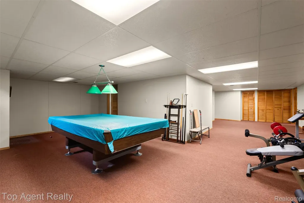 42618 Cassin Way Clinton Charter Township MI 48038