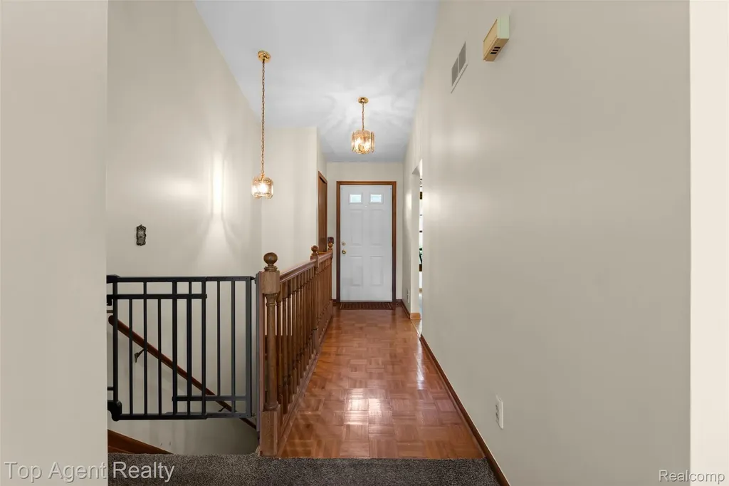 42618 Cassin Way Clinton Charter Township MI 48038