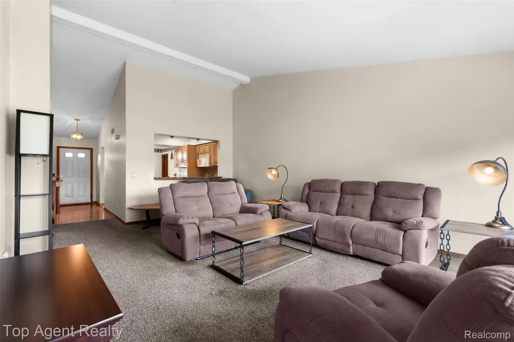 42618 Cassin Way Clinton Charter Township MI 48038